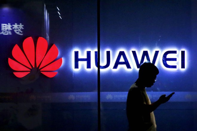  Cảnh sát Trung Quốc bắt giữ ba người dùng WeChat tung tin đồn thất thiệt về Huawei - Ảnh 1.