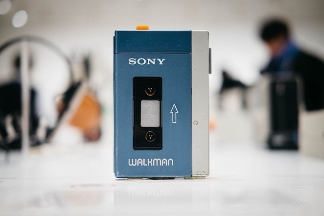 40 năm trước, chiếc máy Sony Walkman đã làm thay đổi hoàn toàn cách chúng ta nghe nhạc - Ảnh 1.