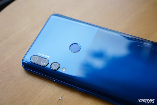 Đánh giá Huawei Y9 Prime 2019: Màn hình tràn viền đẹp mắt, camera pop-up theo xu hướng hiện đại - Ảnh 2.