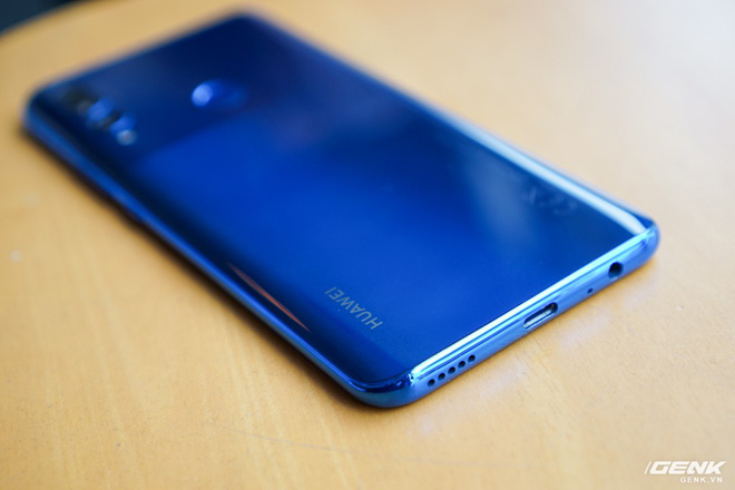 Đánh giá Huawei Y9 Prime 2019: Màn hình tràn viền đẹp mắt, camera pop-up theo xu hướng hiện đại - Ảnh 11.
