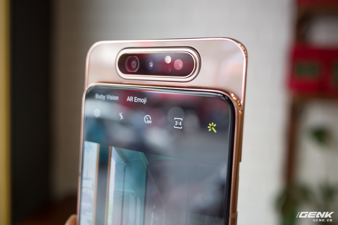 Trải nghiệm game trên Samsung Galaxy A80: màn hình thực sự tràn viền và chip Snapdragon 730G có đáng tiền? - Ảnh 1.