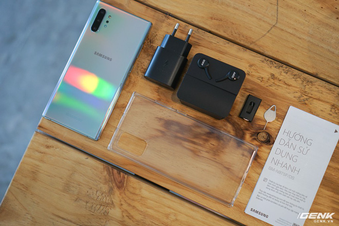 Mở hộp Galaxy Note10+ màu Ánh Cực Quang xem có gì mới - Ảnh 4.