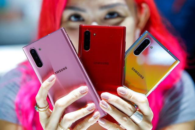 Bán hết công nghệ hàng đầu cho các đối thủ, Samsung là kẻ hào phóng nhất ngành smartphone? - Ảnh 2.