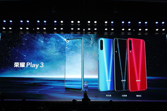 Honor Play 3 ra mắt: Màn hình đục lỗ, 3 camera sau, cảm biến 48MP, chip Kirin 710F, pin 4.000 mAh, giá chỉ từ 140 USD - Ảnh 1.