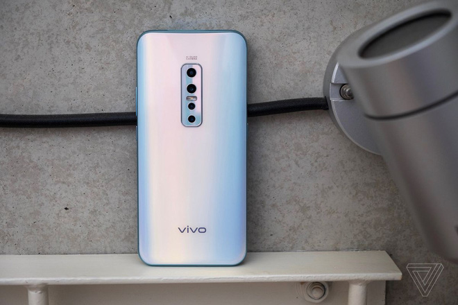Vivo V17 Pro ra mắt: Màn hình không viền, 6 camera, chip Snapdragon 675, giá 422 USD - Ảnh 2.