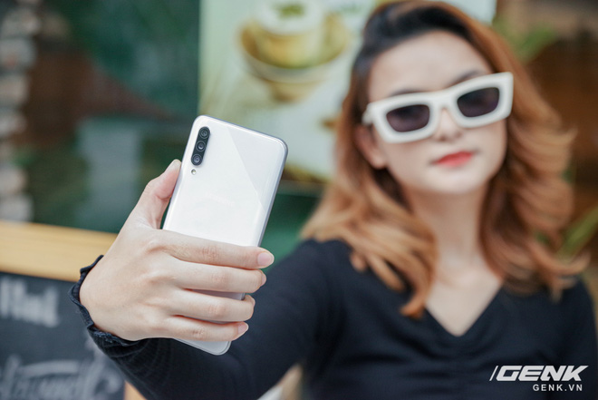 Đánh giá khả năng selfie trên Galaxy A50s - con bài chiến lược phân khúc tầm trung của Samsung - Ảnh 1.