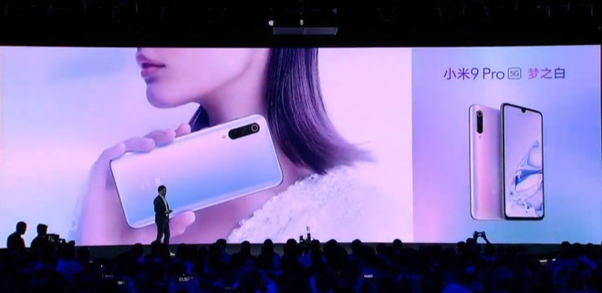Xiaomi Mi 9 Pro 5G chính thức ra mắt: Chip Snapdragon 855+, sạc không dây 30W nhanh nhất thế giới, kết nối 5G, giá từ 520 USD - Ảnh 1.
