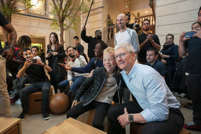 CEO Tim Cook: “Chúng tôi luôn cố gắng để bán iPhone với giá thấp nhất” - Ảnh 2.