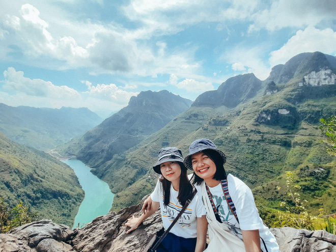 Những chiêu cứu cánh cần bỏ túi ngay khi đi du lịch với lũ bạn không biết chụp ảnh đẹp là gì - Ảnh 5.