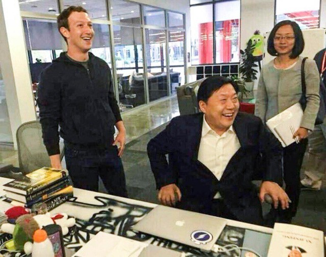 4 biểu hiện thèm khát Trung Quốc của CEO Facebook Mark Zuckerberg - Ảnh 2.