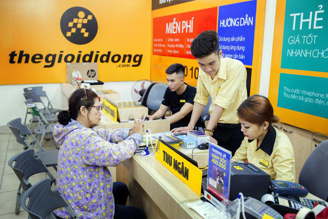 Forbes: Tại sao Việt Nam cứ cố gắng làm smartphone nhưng lại không bán được? - Ảnh 1.