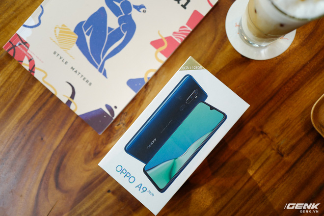 Trên tay Oppo A9 2020 Trắng Ngọc Thạch: Chiếc điện thoại phối màu đẹp nhất từ trước đến nay ở phân khúc 7 triệu - Ảnh 1.