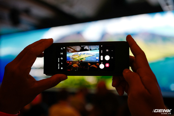 Đánh giá chi tiết camera trên Galaxy Fold: màn hình gập có thể giúp bạn chụp ảnh đẹp hơn - Ảnh 4.