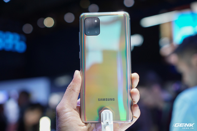 [CES 2020] Trên tay Galaxy S10 Lite và Galaxy Note 10 Lite: Hai thiết bị vô cùng kỳ quặc từ Samsung - Ảnh 5.