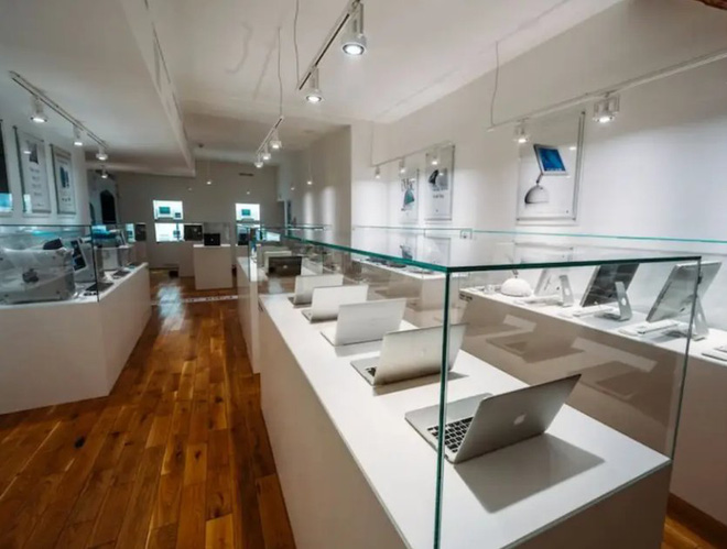 Bảo tàng Apple tại Cộng hòa Séc sắp tái hiện lại garage của Steve Jobs với công nghệ AR - Ảnh 1.