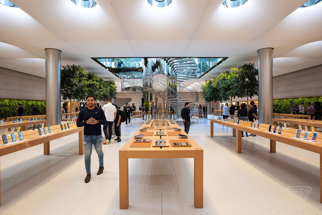 Apple vẫn sẽ đóng cửa toàn bộ Apple Store bên ngoài Trung Quốc vô thời hạn - Ảnh 1.