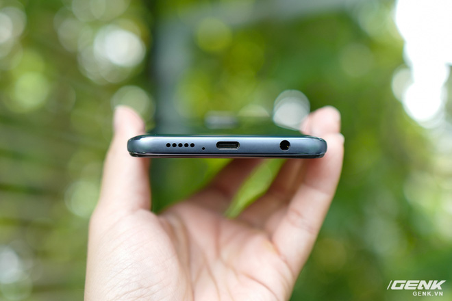 Cận cảnh Redmi Note 9S Xanh Cực Quang: Màu đẹp, hoàn thiện tốt, Snapdragon 720G chạy mượt, cụm 4 camera thiết kế hơi dị - Ảnh 6.