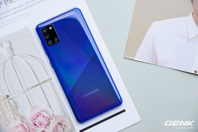 Trên tay Galaxy A31: ngoại hình chuẩn mực dòng A, 4 camera 48MP, pin 5000mAh - Ảnh 11.