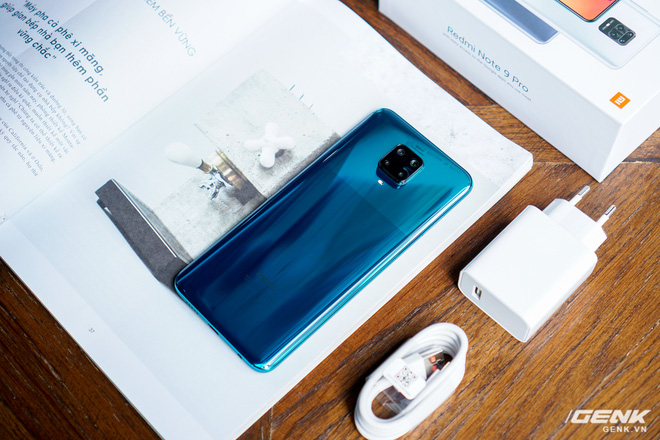 Cận cảnh Redmi Note 9 và Redmi Note 9 Pro: Thiết kế bắt mắt, cụm 4 camera vẫn dày, một dùng Snapdragon một dùng MediaTek, giá từ 3,99 triệu đồng - Ảnh 3.