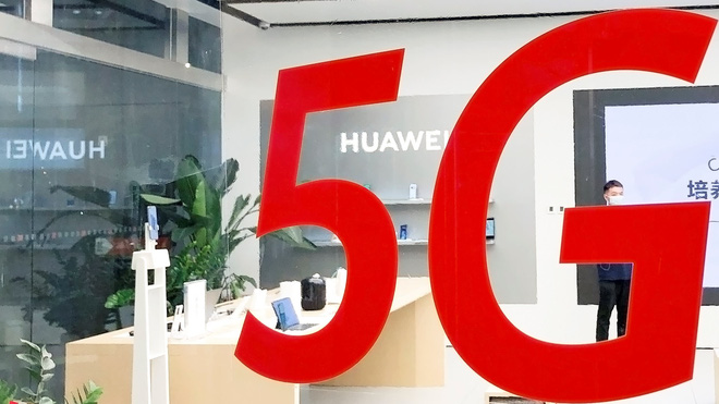 Bộ Thương mại Mỹ lại thay đổi: Các công ty Mỹ được phép hợp tác với Huawei để phát triển tiêu chuẩn 5G - Ảnh 1.