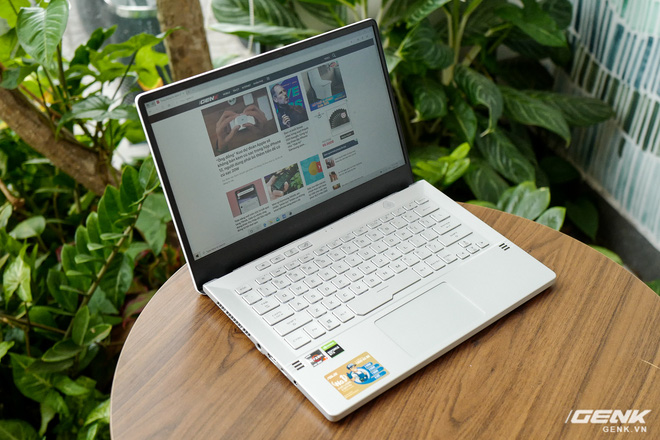 Trải nghiệm nhanh ASUS Zephyrus G14: Chiếc laptop độc nhất trên thị trường có đèn Mini LED trang trí ở nắp máy, giá tại Việt Nam từ 26,99 triệu đồng - Ảnh 9.