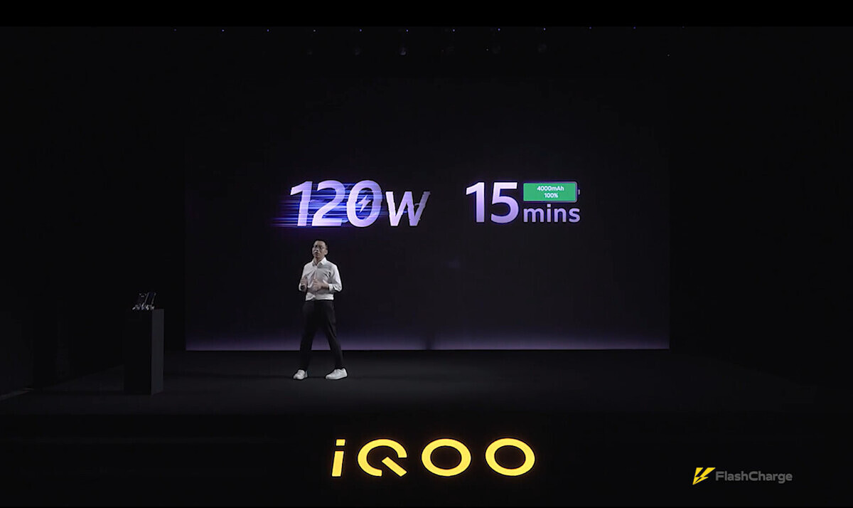 iQOO ra mắt sạc nhanh 120W đầu tiên trên thế giới, sạc đầy pin smartphone chỉ trong 15 phút - Ảnh 1.