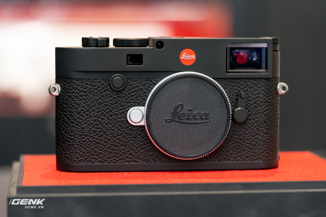 Đập hộp máy ảnh Leica M10-R: Vẫn là nét lạnh lùng hấp dẫn, cảm biến 40-megapixel, giá 219 triệu đồng - Ảnh 6.