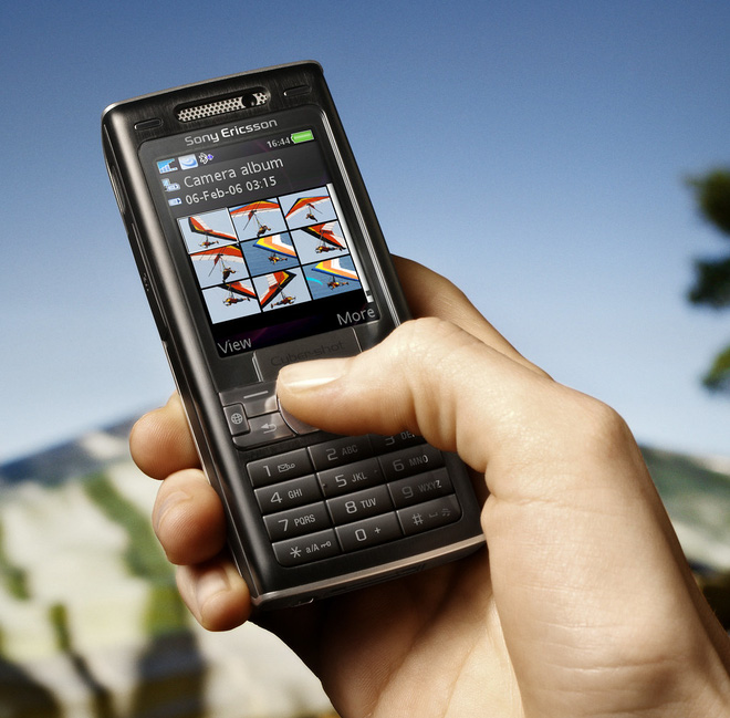 Nhìn lại Sony Ericsson K800: Chiếc điện thoại vừa ngầu vừa đa tài, bằng chứng cho một thời huy hoàng của Sony Ericsson - Ảnh 4.