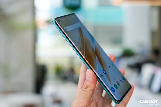 Cận cảnh OnePlus 8 Pro 5G: Thiết kế đẹp, trang bị Snapdragon 865, màn hình 120Hz chạy cùng độ phân giải QHD+, camera có filter Photochrom rất hay - Ảnh 17.