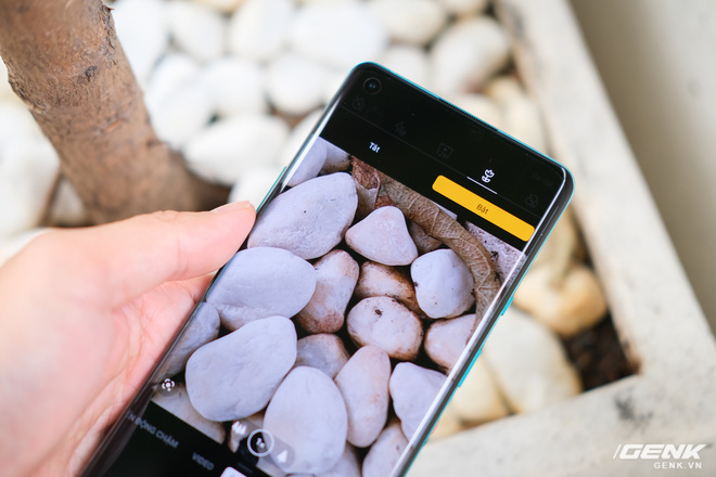 Cận cảnh OnePlus 8 Pro 5G: Thiết kế đẹp, trang bị Snapdragon 865, màn hình 120Hz chạy cùng độ phân giải QHD+, camera có filter Photochrom rất hay - Ảnh 13.