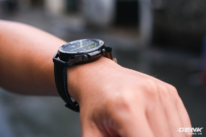 Mở hộp Galaxy Watch3 mặt 45mm: Thiết kế thanh lịch hơn, trang bị khả năng đo nồng độ oxy trong máu, có hơn 120 bài tập tại nhà, bản GPS giá từ 9,99 triệu đồng - Ảnh 14.