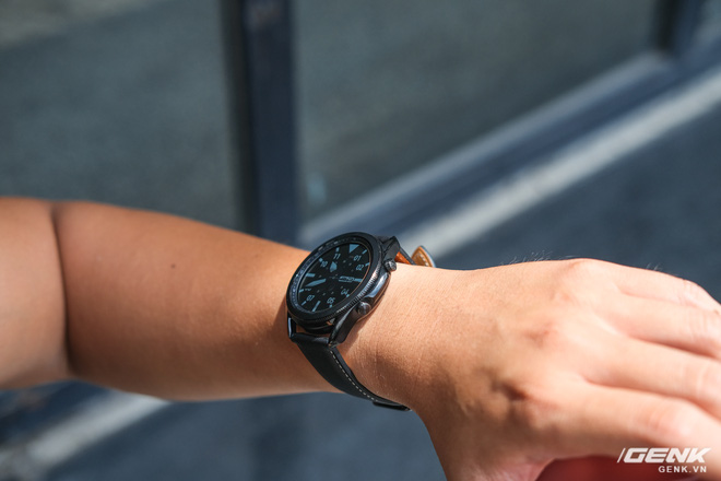 Mở hộp Galaxy Watch3 mặt 45mm: Thiết kế thanh lịch hơn, trang bị khả năng đo nồng độ oxy trong máu, có hơn 120 bài tập tại nhà, bản GPS giá từ 9,99 triệu đồng - Ảnh 9.