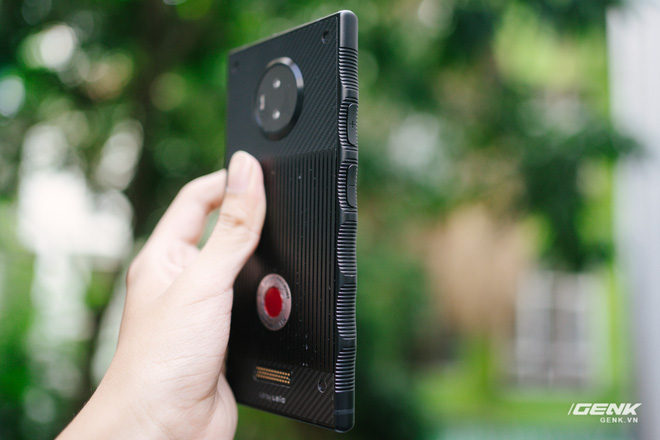 Từng có giá ngàn đô, smartphone siêu quay phim về VN với giá chưa đến 6 triệu đồng - Ảnh 5.