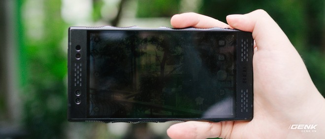 Từng có giá ngàn đô, smartphone siêu quay phim về VN với giá chưa đến 6 triệu đồng - Ảnh 10.