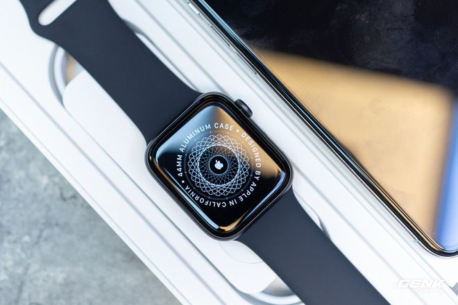 Trên tay Apple Watch SE: Apple Watch giá rẻ liệu có thực sự rẻ? - Ảnh 8.