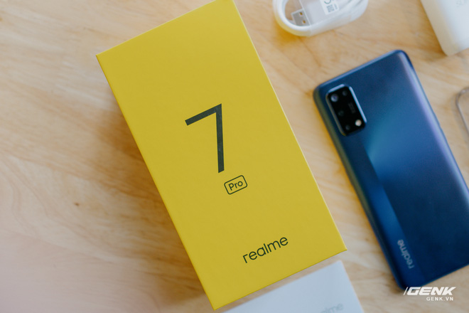 Mở hộp Realme 7 Pro: Smartphone có sạc nhanh nhất phân khúc tầm trung - Ảnh 15.