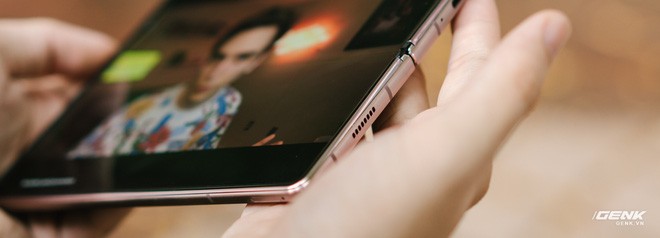 Trải nghiệm Samsung Galaxy Z Fold2: Người giàu không chơi game? - Ảnh 15.