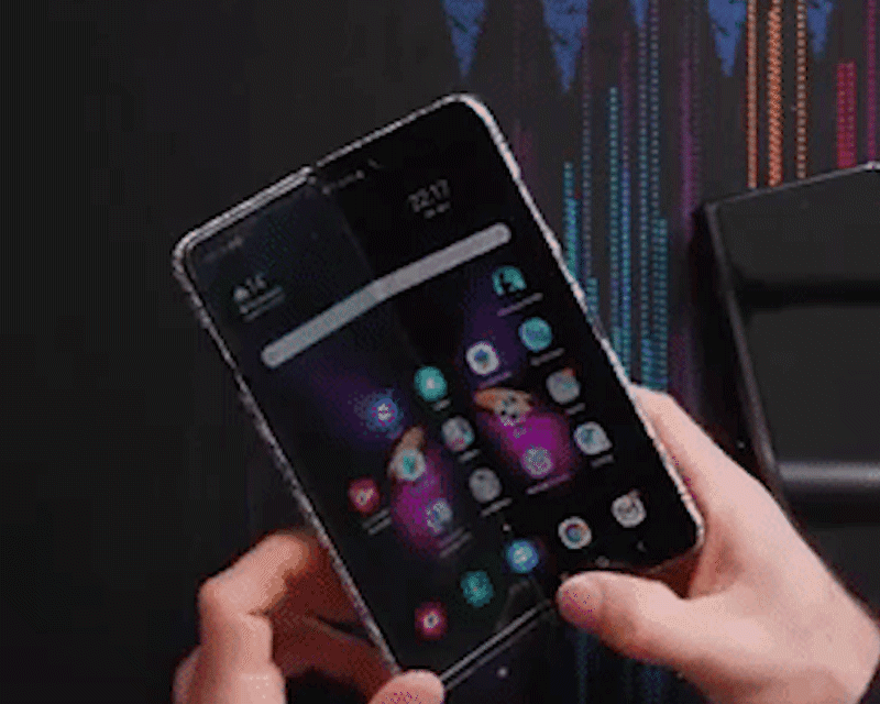 Trải nghiệm Samsung Galaxy Z Fold2: Người giàu không chơi game? - Ảnh 3.