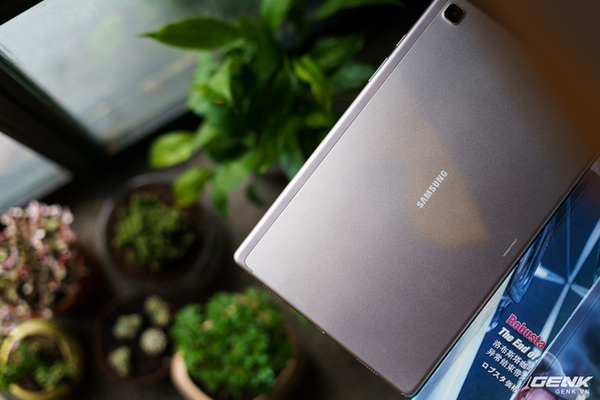 Mở hộp Samsung Galaxy Tab A7: thiết kế pha lẫn hoài cổ và hiện đại, loa là điểm mạnh - Ảnh 7.