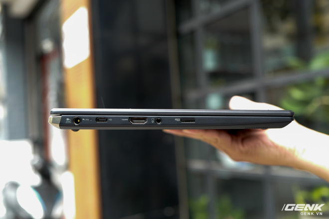 Trải nghiệm nhanh laptop thương hiệu lạ Dynabook Portege X30L: Mỏng, nhẹ hơn cả LG Gram, nhưng còn gì nữa? - Ảnh 2.