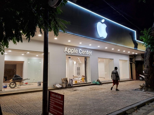  Xuất hiện thông tin Apple đang hoàn thiện cửa hàng tại Hà Nội, sự thật là gì? - Ảnh 1.