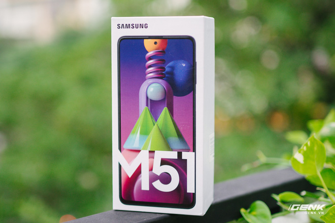 Trên tay Galaxy M51: Smartphone có pin trâu nhất phân khúc, giá 9.49 triệu đồng - Ảnh 1.