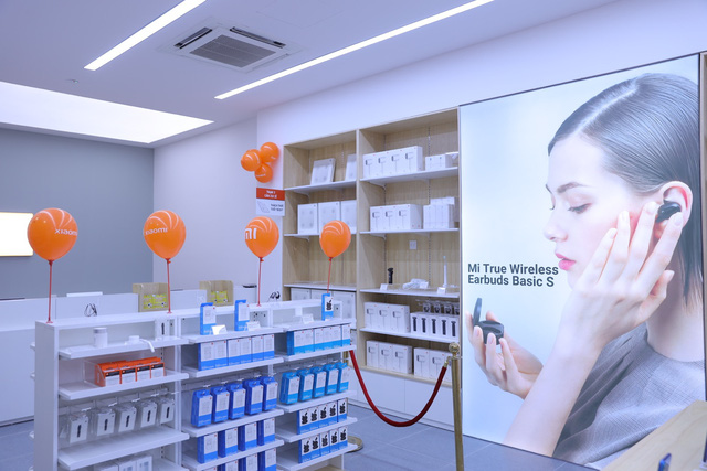 Xiaomi khai trương cửa hàng Mi Store ủy quyền tại Hà Nội - Ảnh 3.