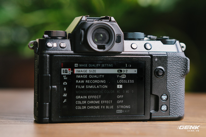 Trên tay Fuji X-S10: Máy ảnh Fujifilm dành cho người chưa từng dùng Fujifilm - Ảnh 10.