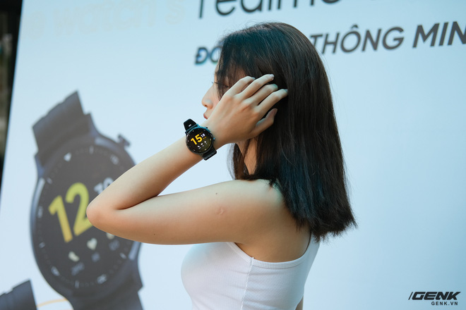 Trên tay Realme Watch S: Lột xác về ngoại hình, nhiều nâng cấp hấp dẫn, giá 2,99 triệu đồng - Ảnh 8.