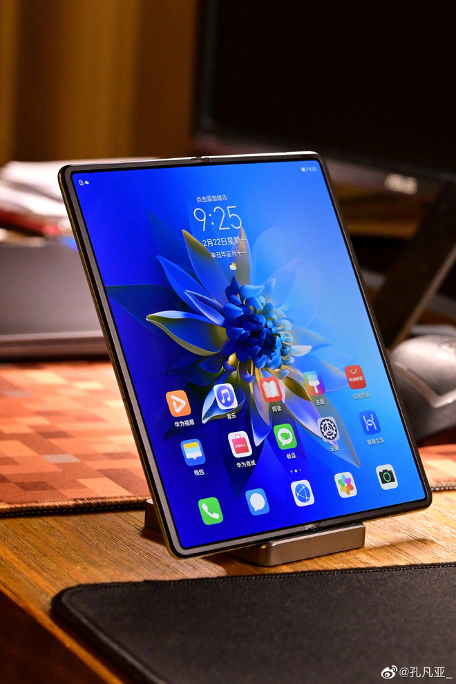 Cận cảnh Huawei Mate X2: Đối thủ xứng tầm của Galaxy Z Fold2 - Ảnh 12.