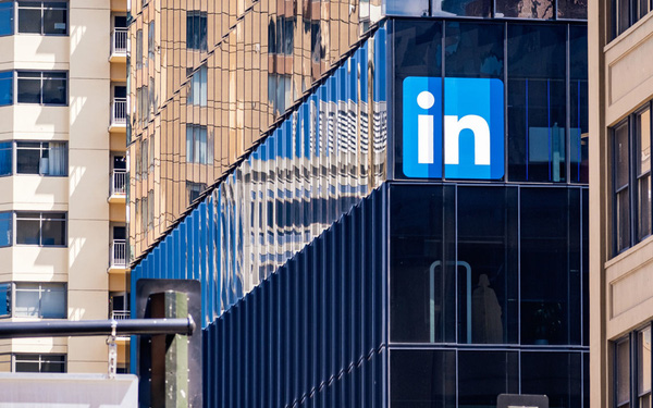 Công ty nhà người ta: Nhân viên LinkedIn toàn thế giới được nghỉ 1 tuần có trả lương để không bị... kiệt sức - Ảnh 1.