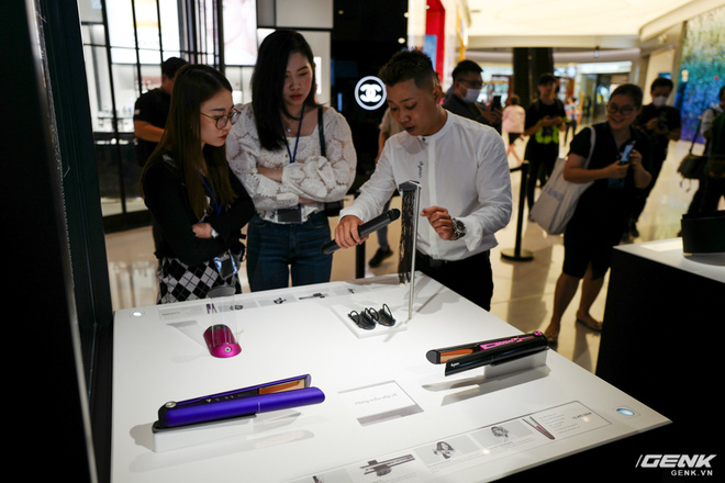 Dyson chính thức đưa sản phẩm về Việt Nam, người dùng có thể đến trải nghiệm trực tiếp tại Demo Zone ở Crescent Mall - Ảnh 9.