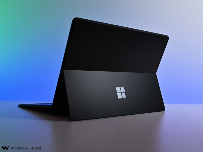 Microsoft nộp bằng sáng chế “chế độ máy bay” nhằm bảo vệ thiết kế Surface Pro trước vấn nạn sao chép không xin phép - Ảnh 1.