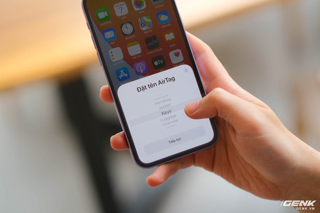 Trên tay AirTag: Phụ kiện định vị của Apple, giá 790.000 đồng - Ảnh 6.